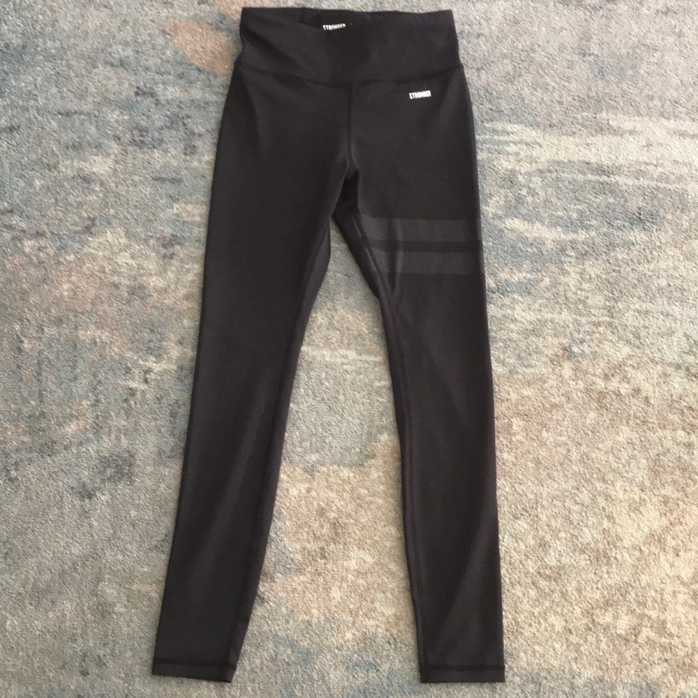STRONGER black workout leggings